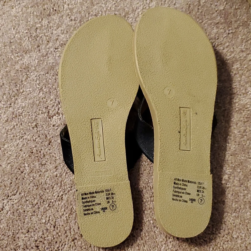Sandals - Picture 3 of 3